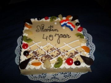 Marsepeintaart (16 t/m 30 personen)