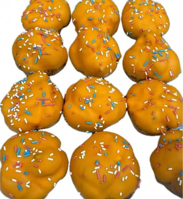 Oranje slagroomsoesjes